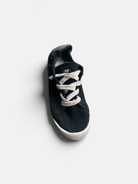 RoxyBayshore Black Canvas Sneaker with White Laces